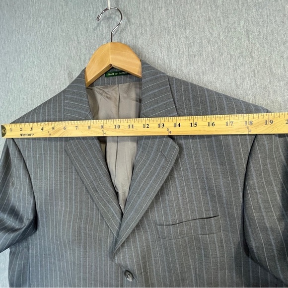 Lauren Ralph Lauren Wool Blazer Men’s Size 42R Grey Pinstripes Woolmark Canada - Picture 3 of 14